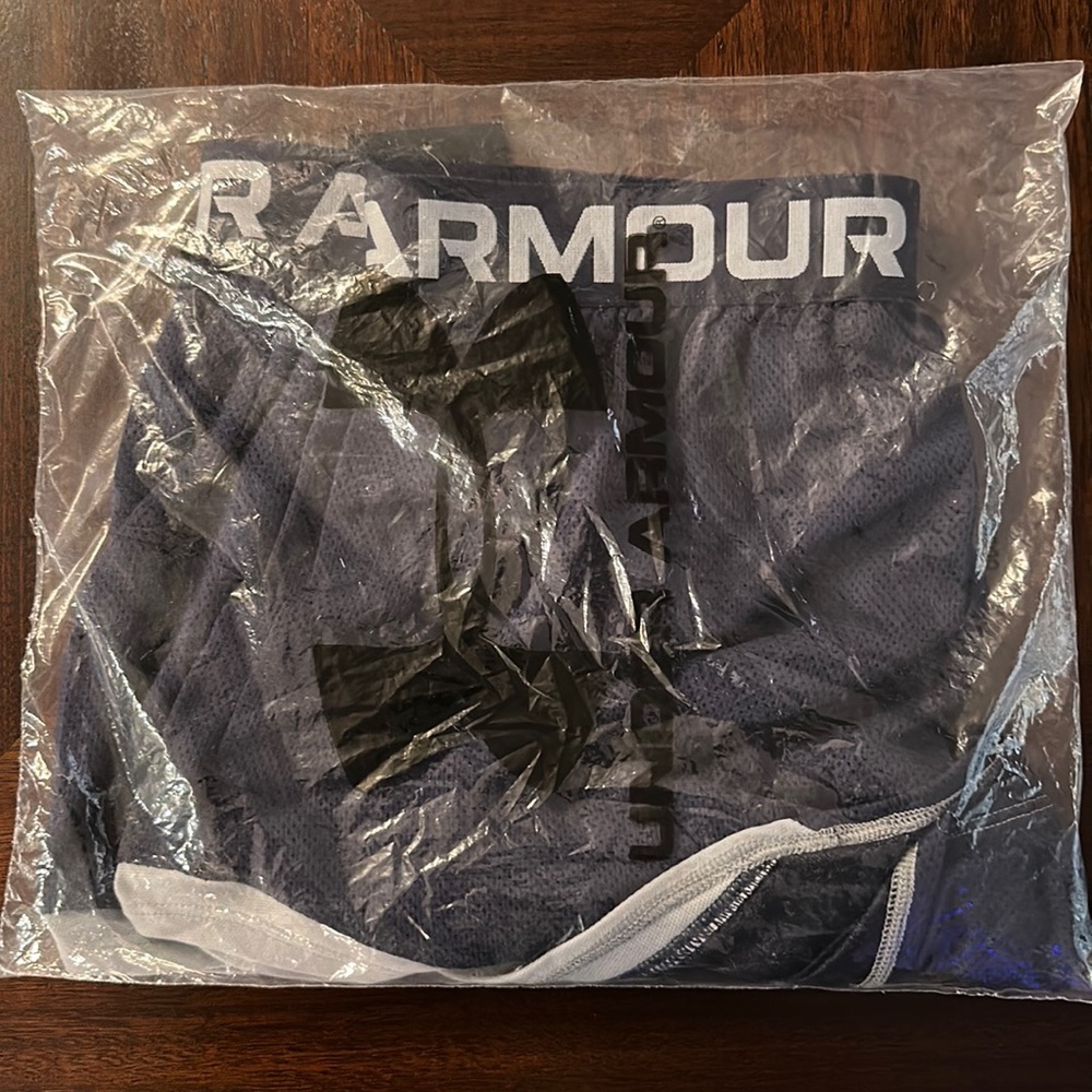 Womans Under Armour Play up Shorts